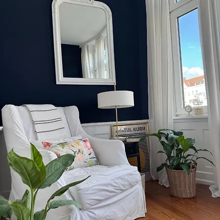 Charmante Altbauwohnung Mit Modernen Highlights