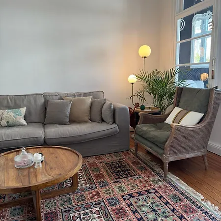Charmante Altbauwohnung Mit Modernen Highlights 基尔