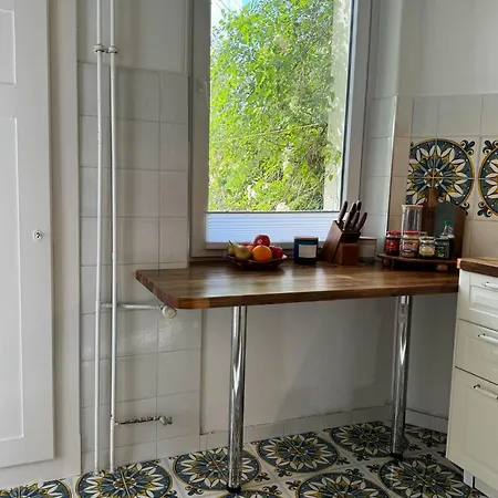 Charmante Altbauwohnung Mit Modernen Highlights شقة *